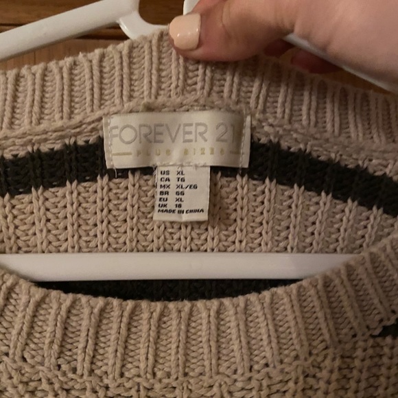 Cream and olive striped sweater - Picture 3 of 3